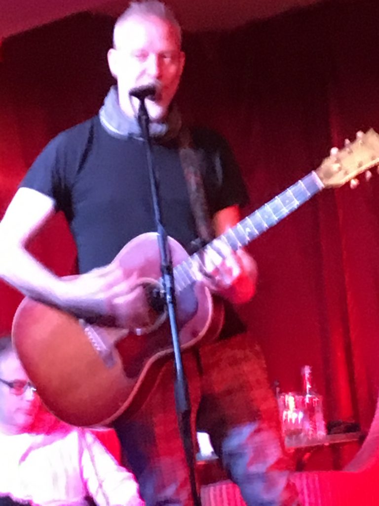 CHRIS BARRON – Flying Vs Blog